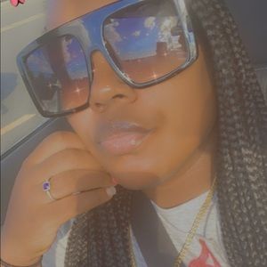 Meet your Posher, Tasha